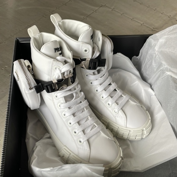 Prada Re-nylon white sneaker trainer flats with removable pouch sz 37.5 - Picture 9 of 12